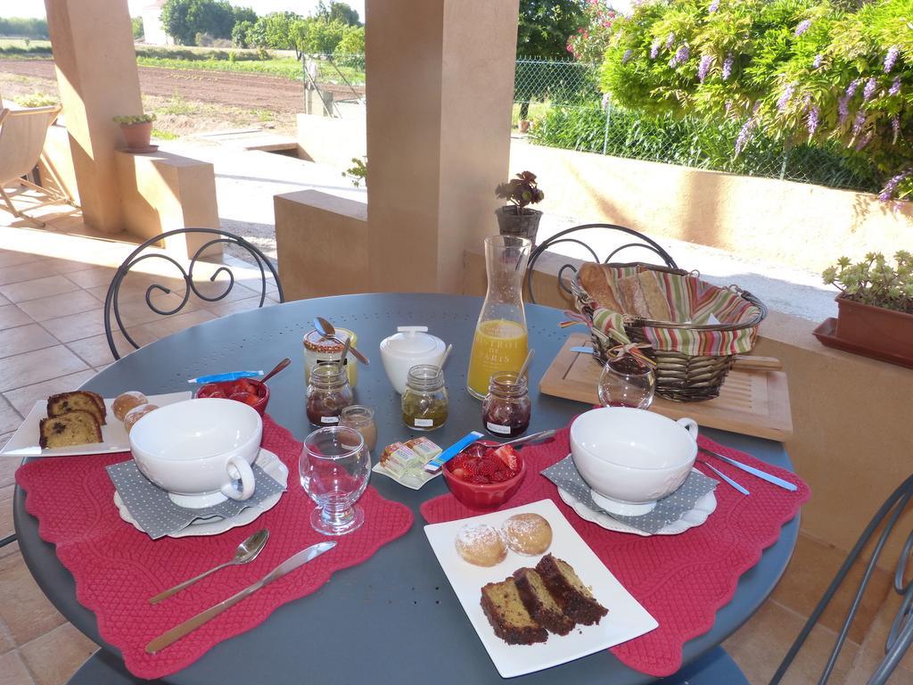 Gîte du Pagoulin - Chambres d'hôtes Hyères Extérieur photo